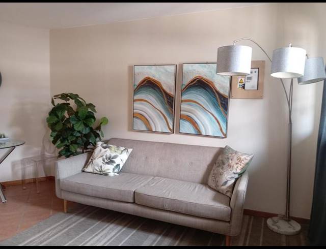 1 BEDROOM APARTMENT FOR SALE IN POLLAK PARK